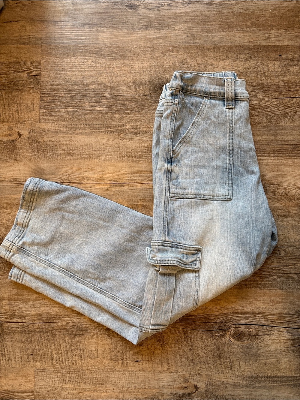 Vervet Light Wash Cargo Jeans - Straight Leg - Picture 2 of 5